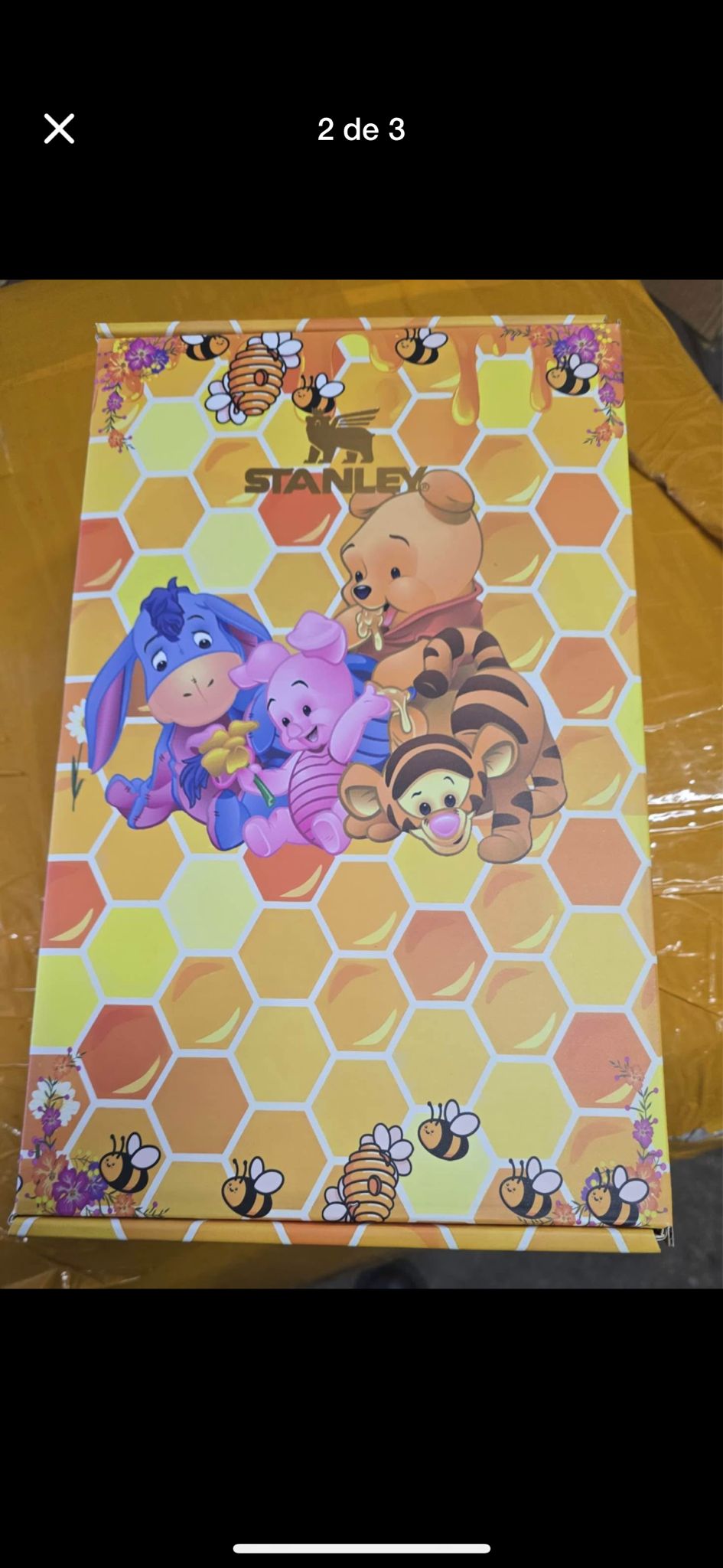 Stanley 40 oz Quencher Tumbler - Winnie The Pooh Honeycomb Edition