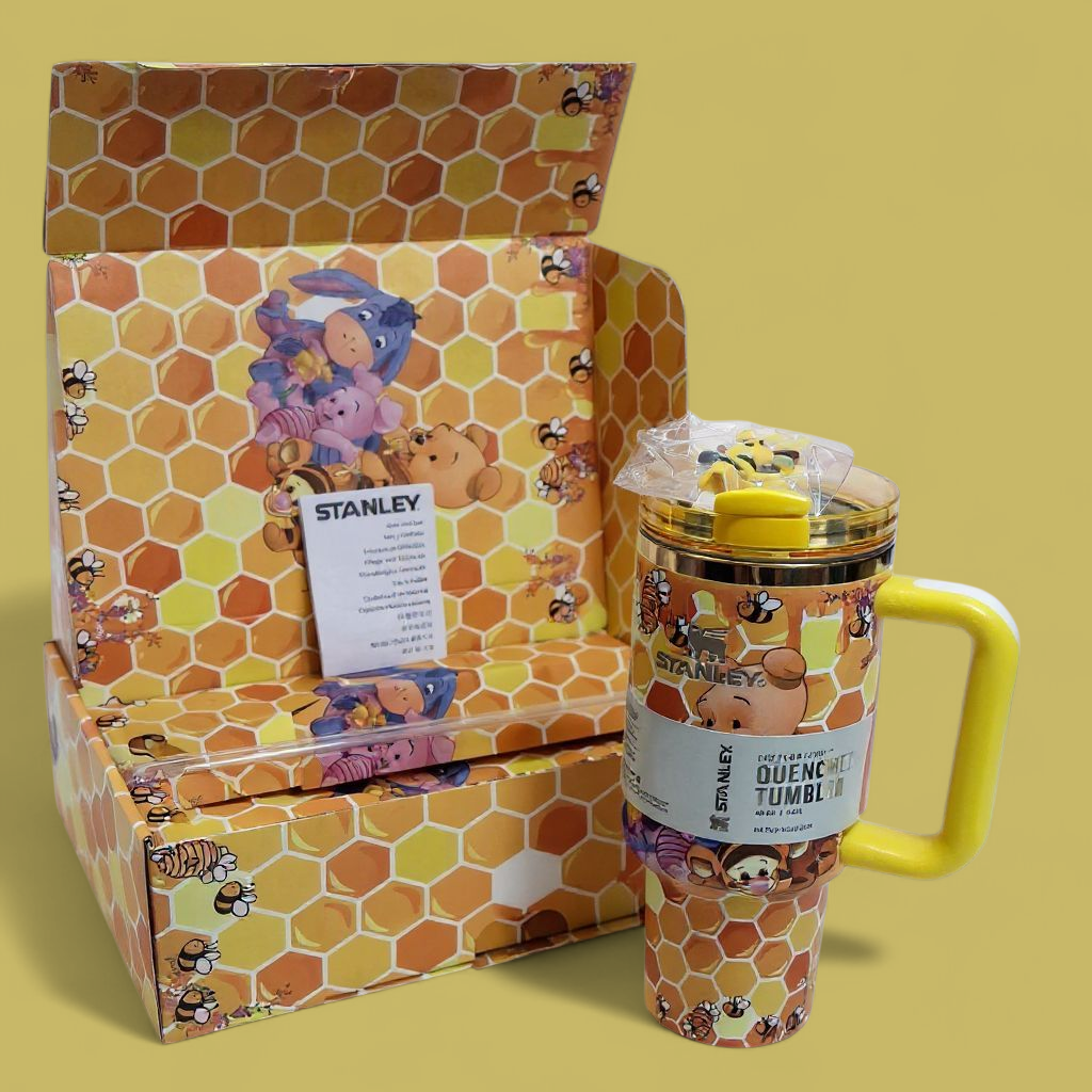 Stanley 40 oz Quencher Tumbler - Winnie The Pooh Honeycomb Edition